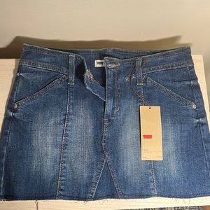 Levi mini denim skirt NEW